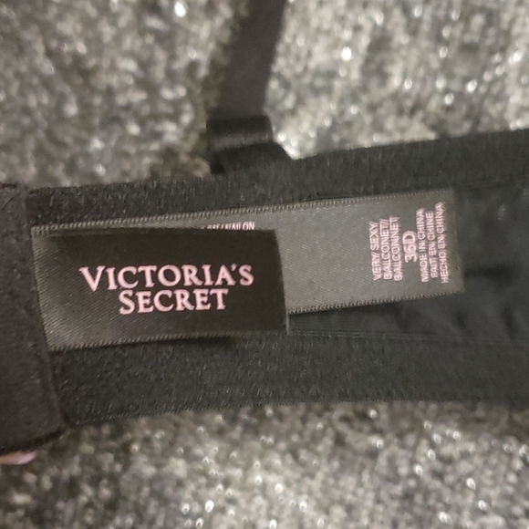 Victoria Secret/SOLD* - Picture 5 of 7